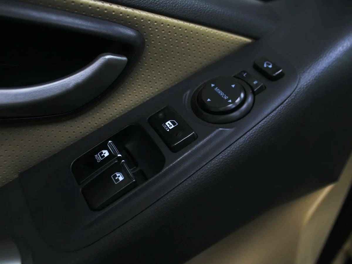 Hyundai Grand Starex, I