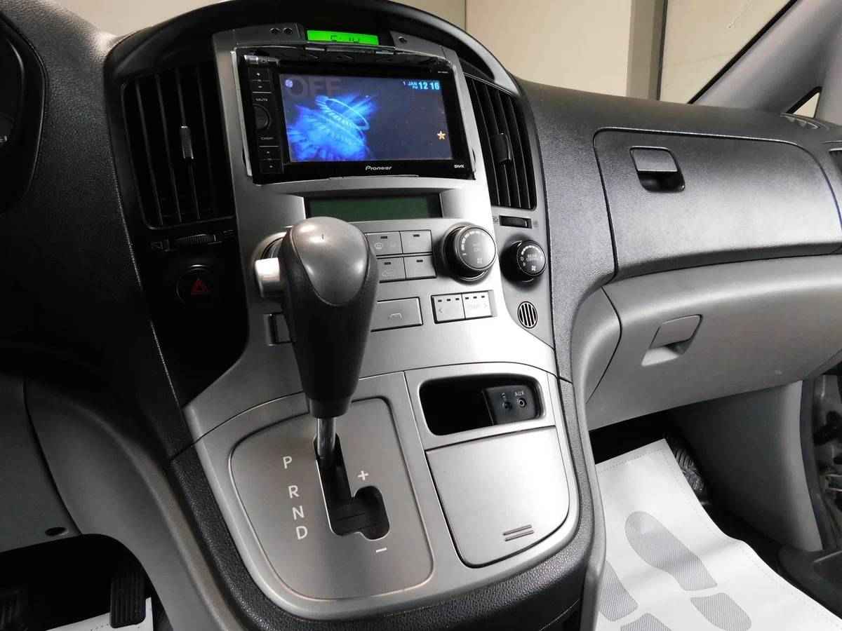 Hyundai Grand Starex, I