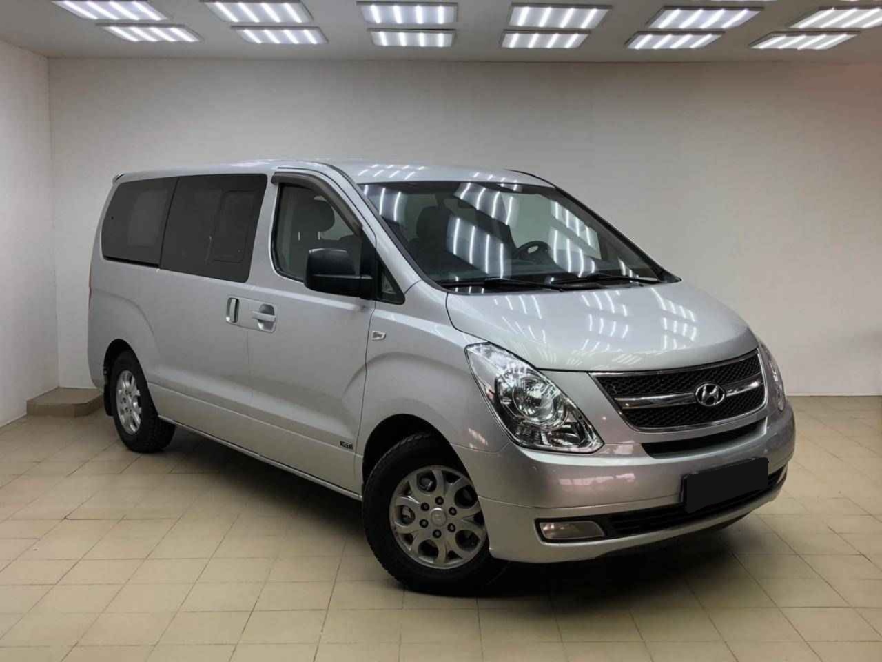 Hyundai Grand Starex, I