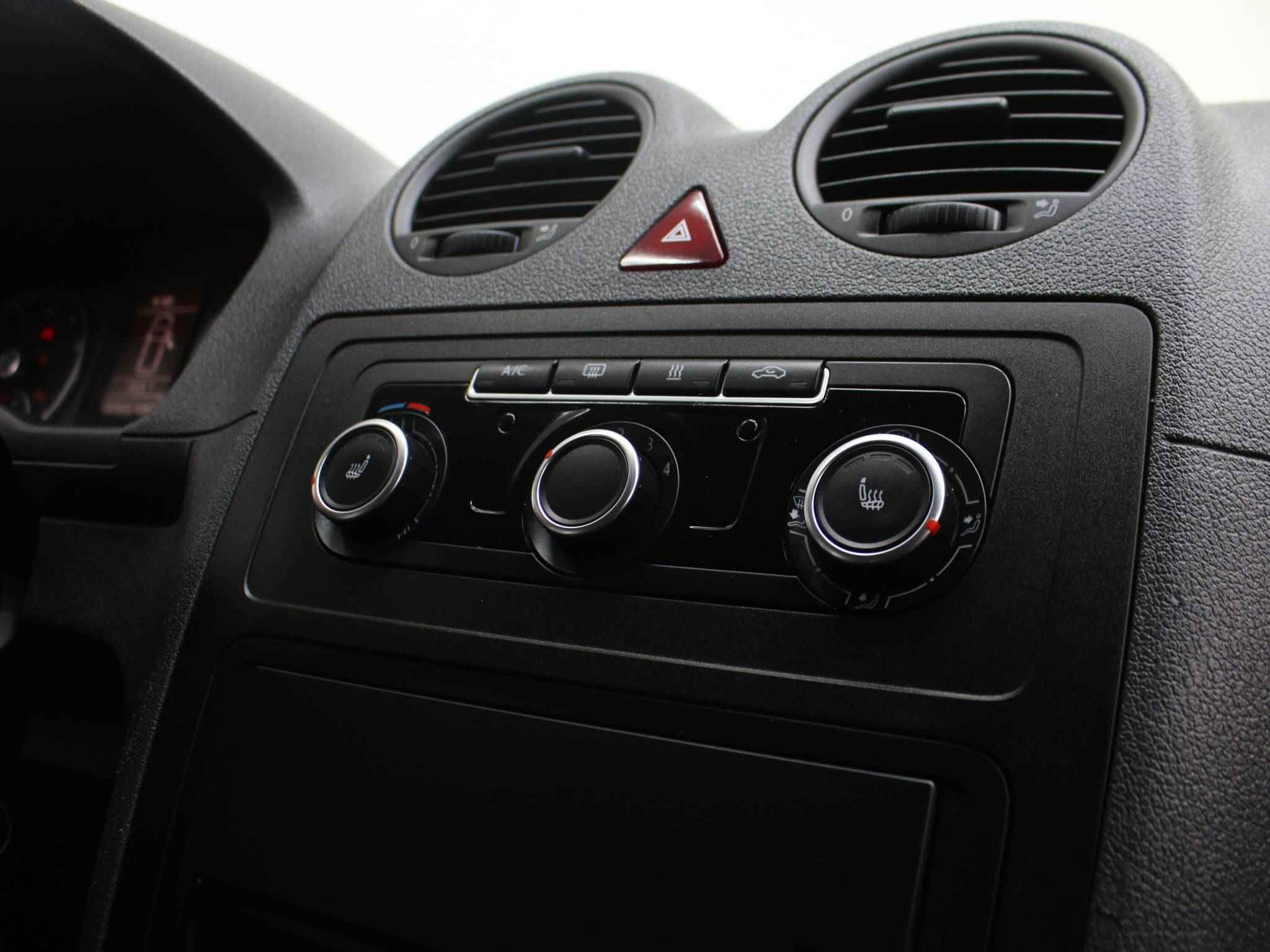 Volkswagen Caddy, III Рестайлинг