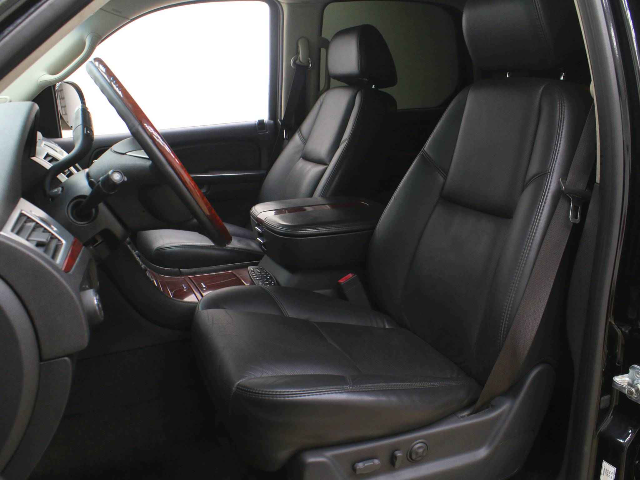 Cadillac Escalade, III