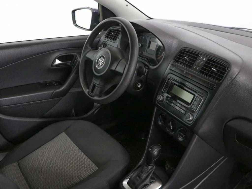 Volkswagen Polo, V