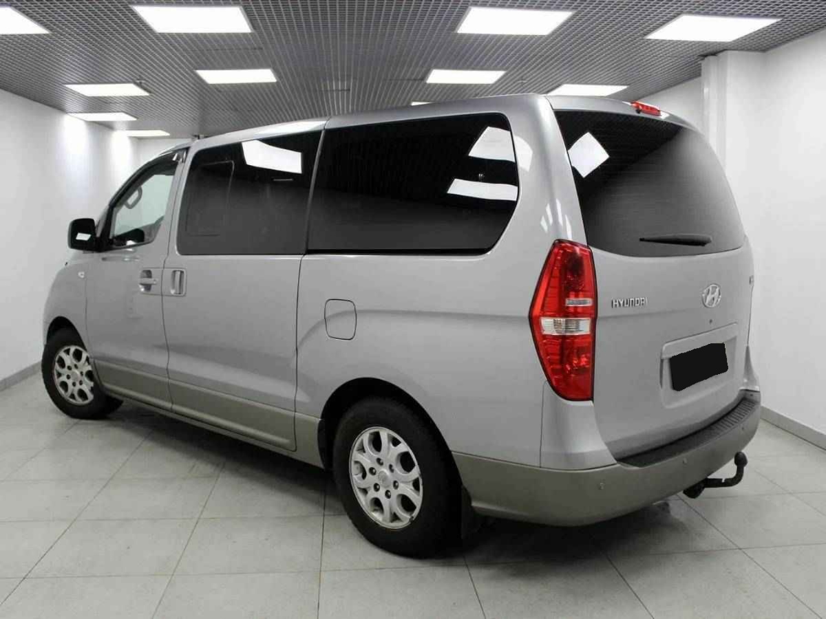 Hyundai Grand Starex, I