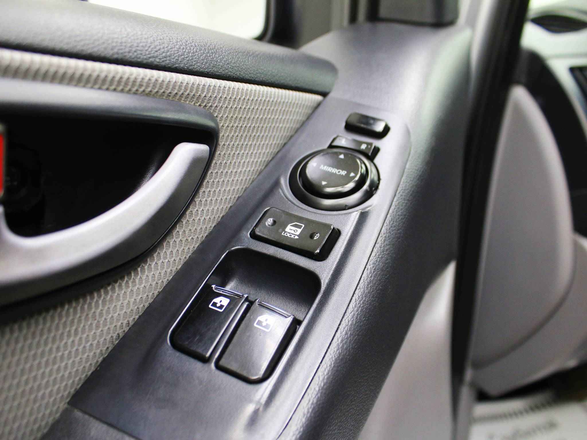 Hyundai Grand Starex, I