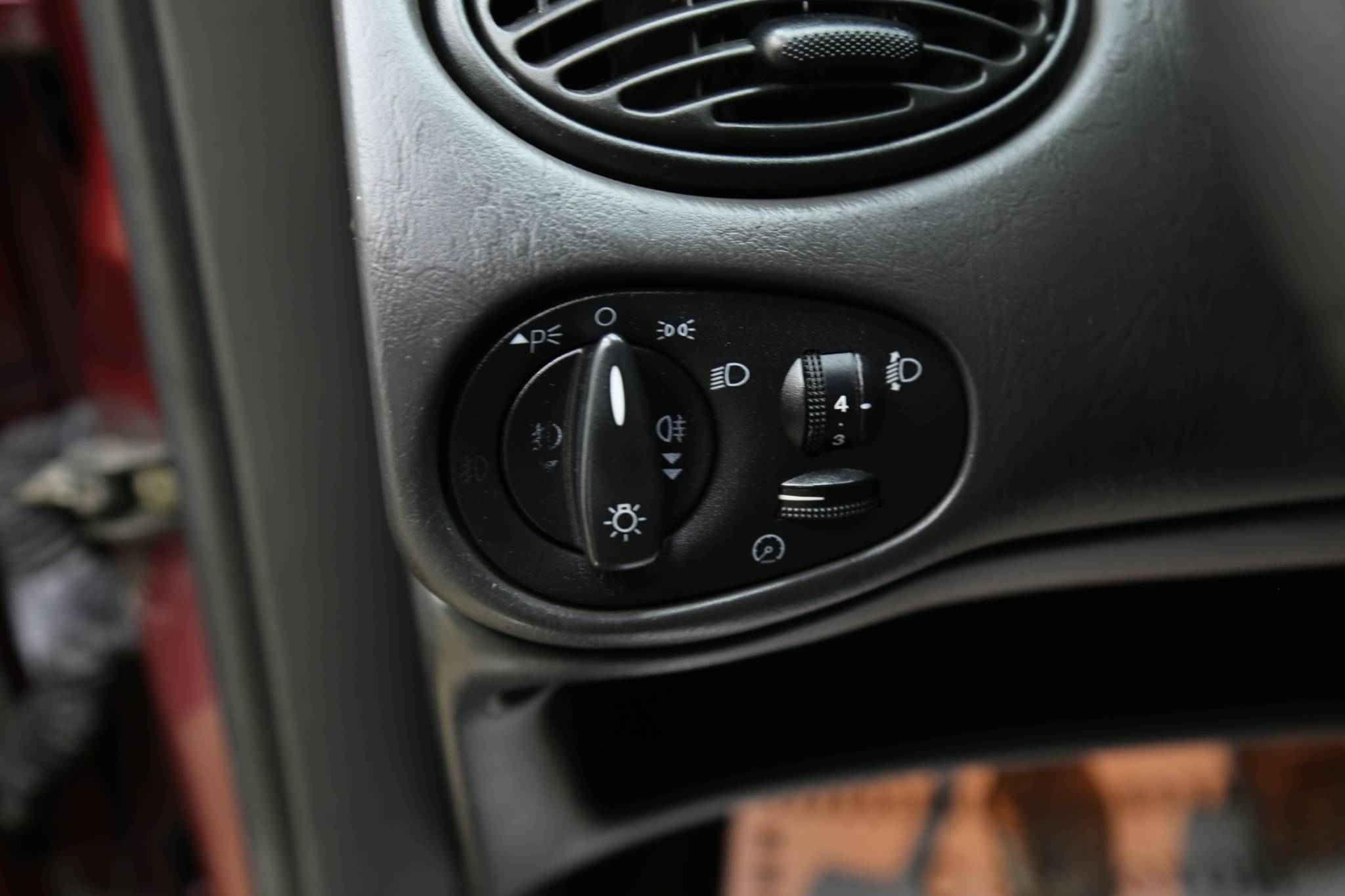 Ford Focus, I Рестайлинг