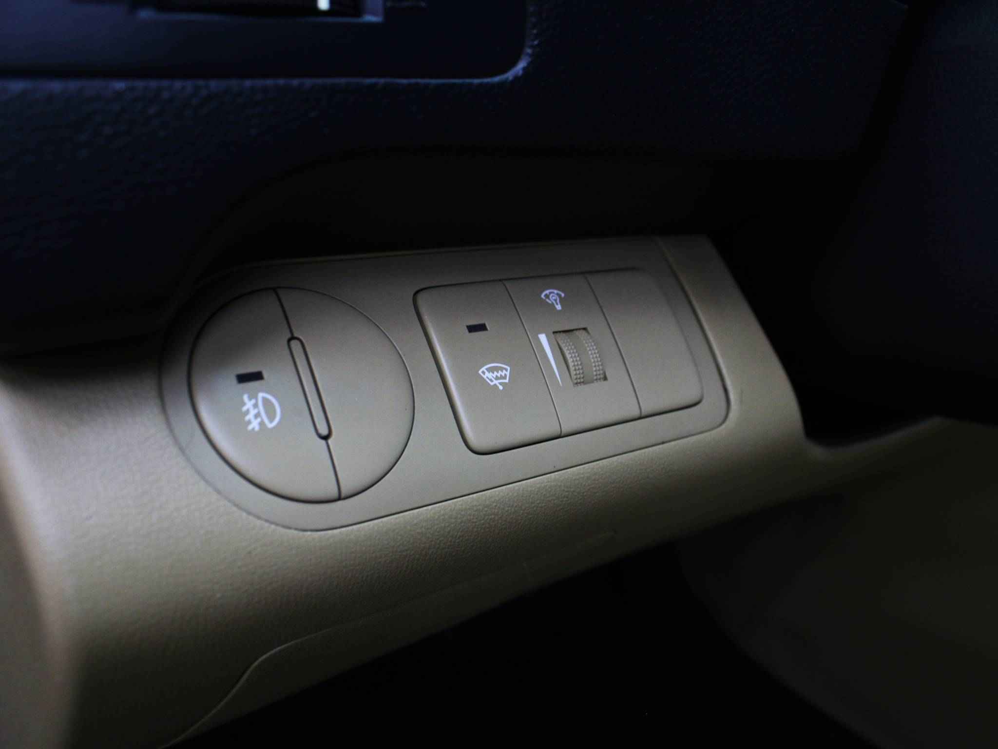 Hyundai Grand Starex, I