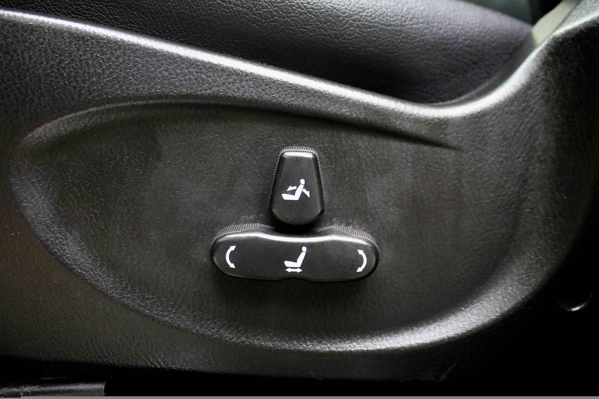 SsangYong Rexton, II