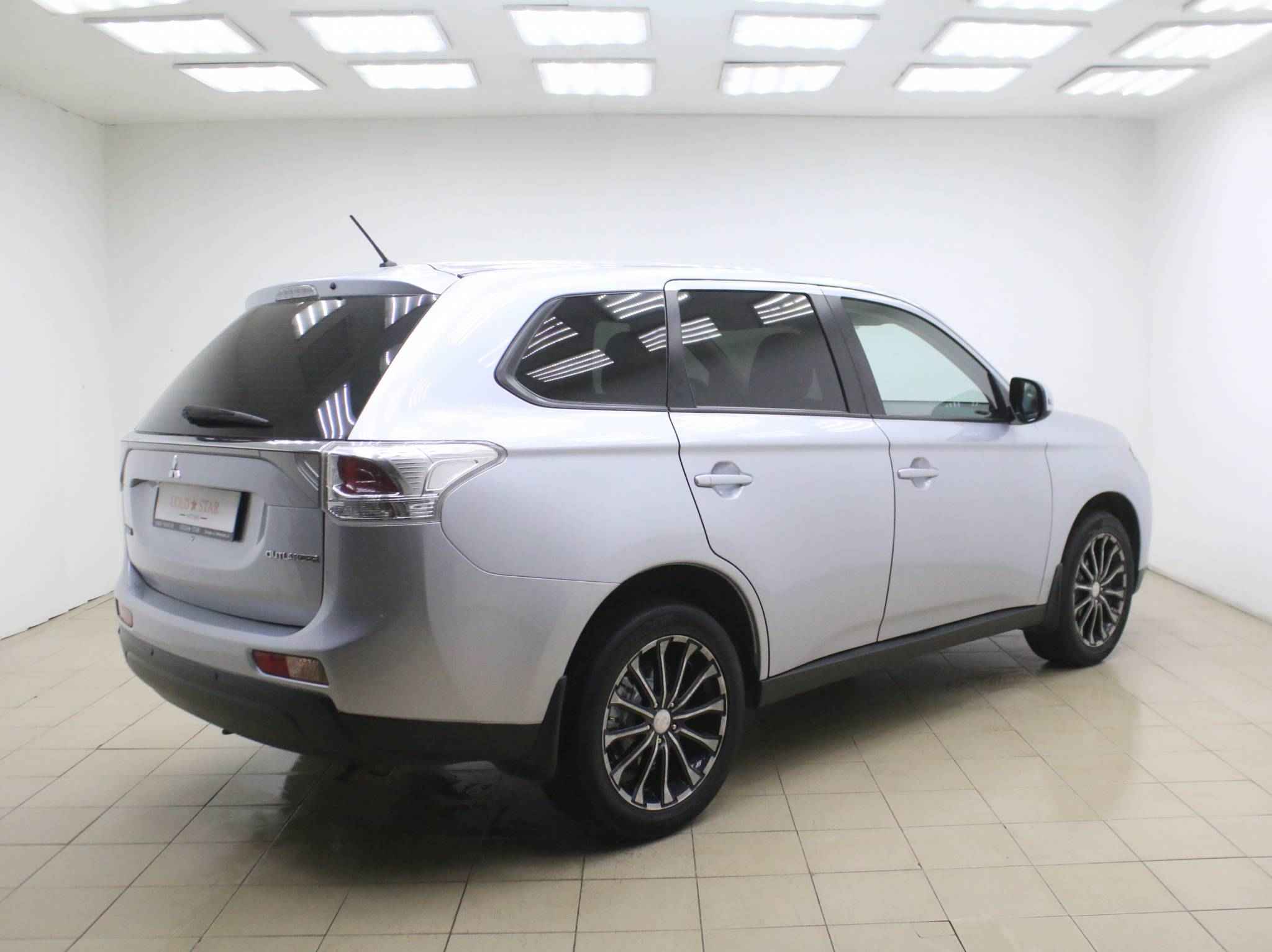 Mitsubishi Outlander, III
