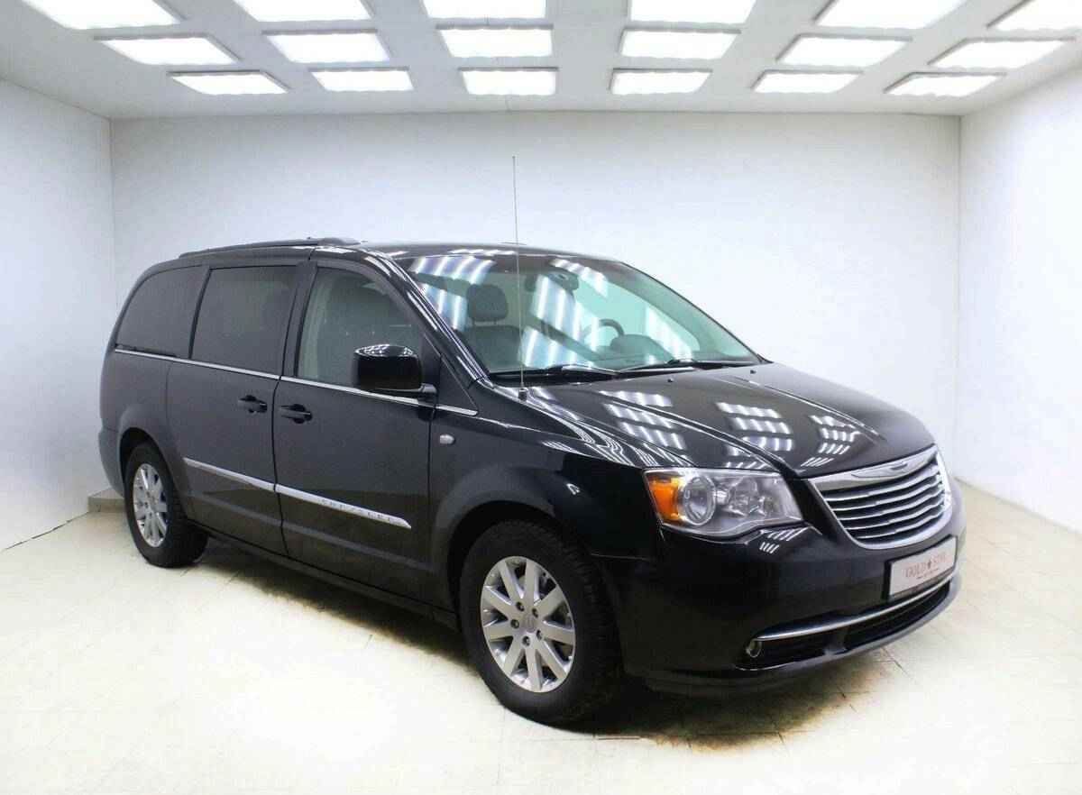 Chrysler Town & Country, V Рестайлинг
