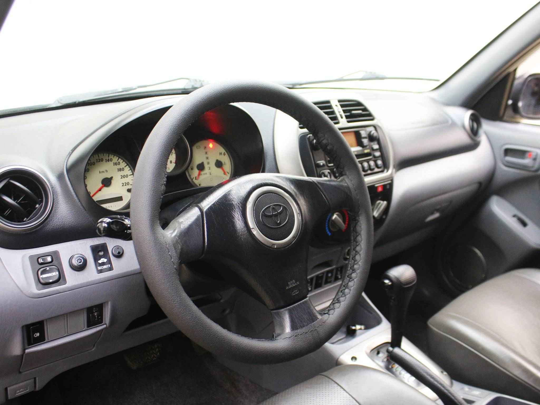 Toyota RAV4, II (XA20)