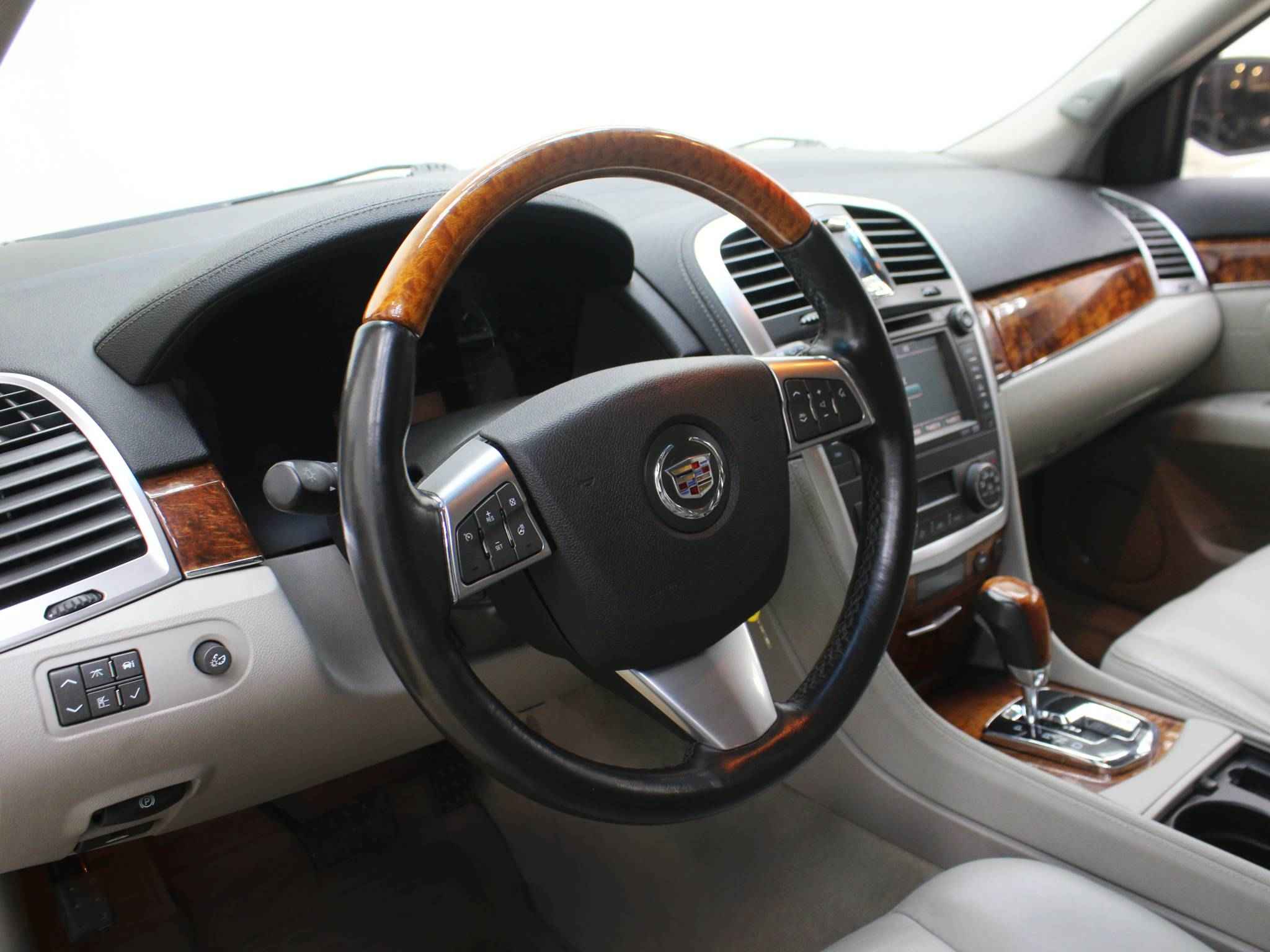 Cadillac SRX, I