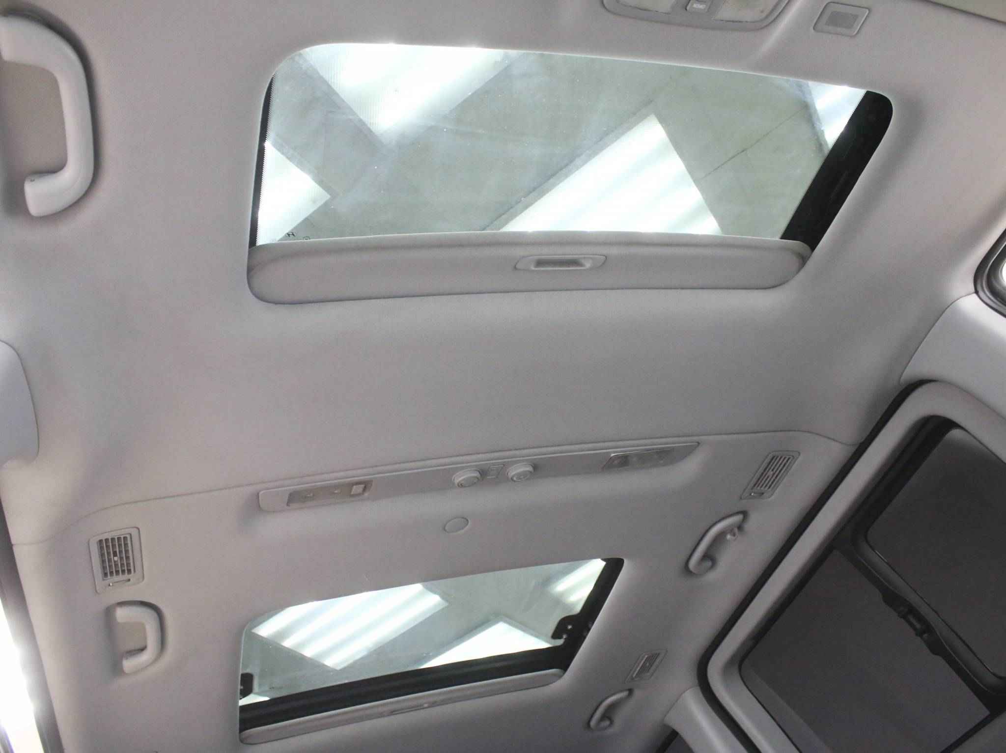 Hyundai Grand Starex, I