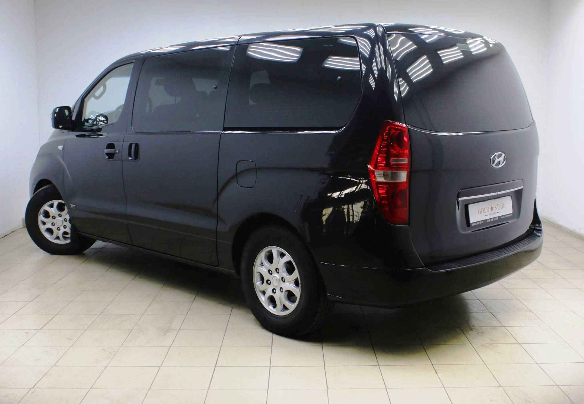 Hyundai Grand Starex, I