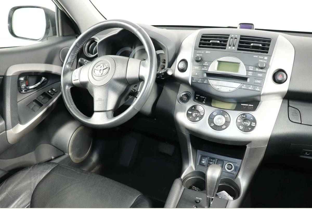 Toyota RAV4, III (XA30)