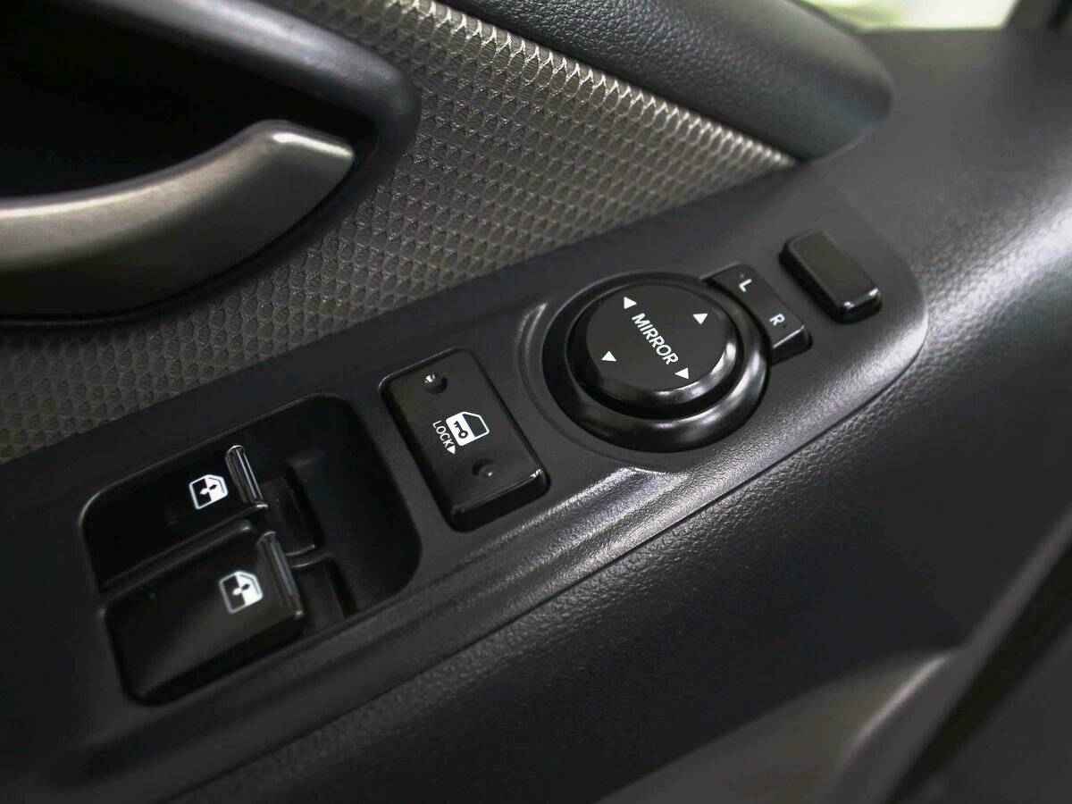 Hyundai Grand Starex, I