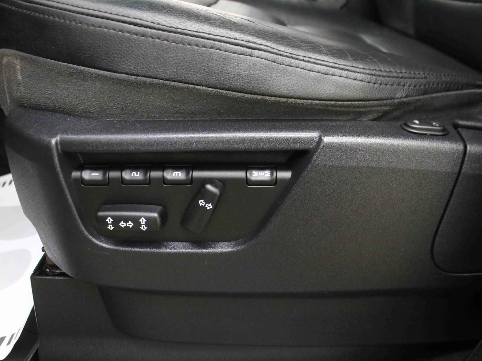 Land Rover Discovery, III