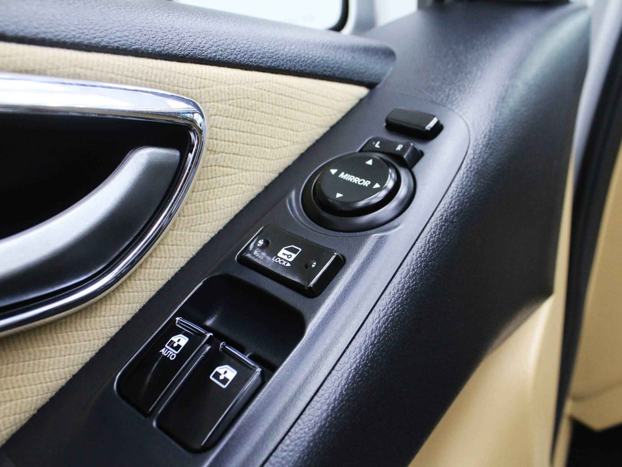 Hyundai Grand Starex, I