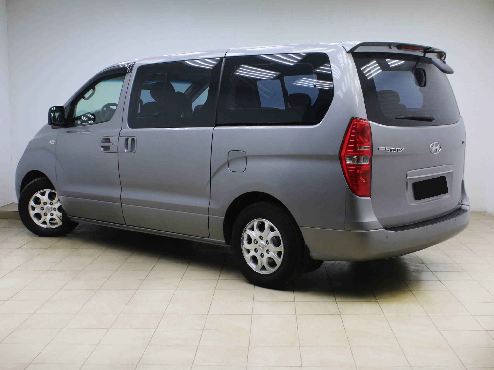 Hyundai Grand Starex, I