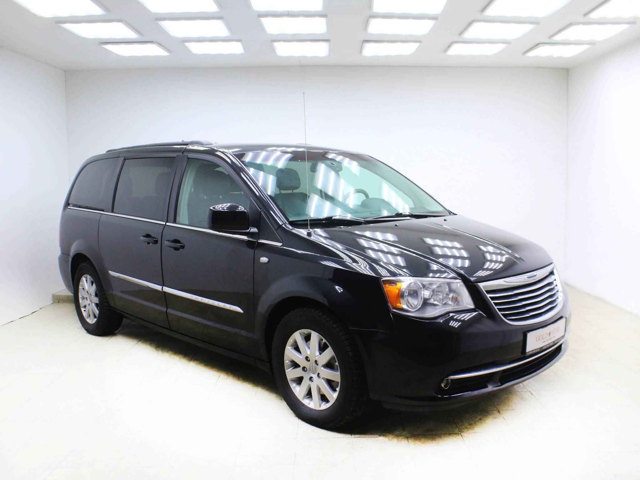 Chrysler Town & Country, V Рестайлинг