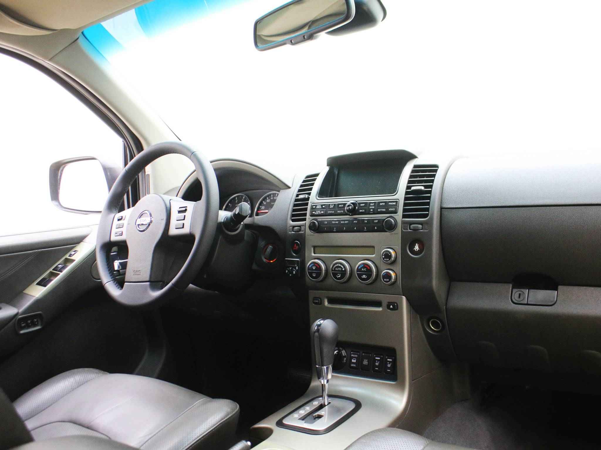 Nissan Pathfinder, III