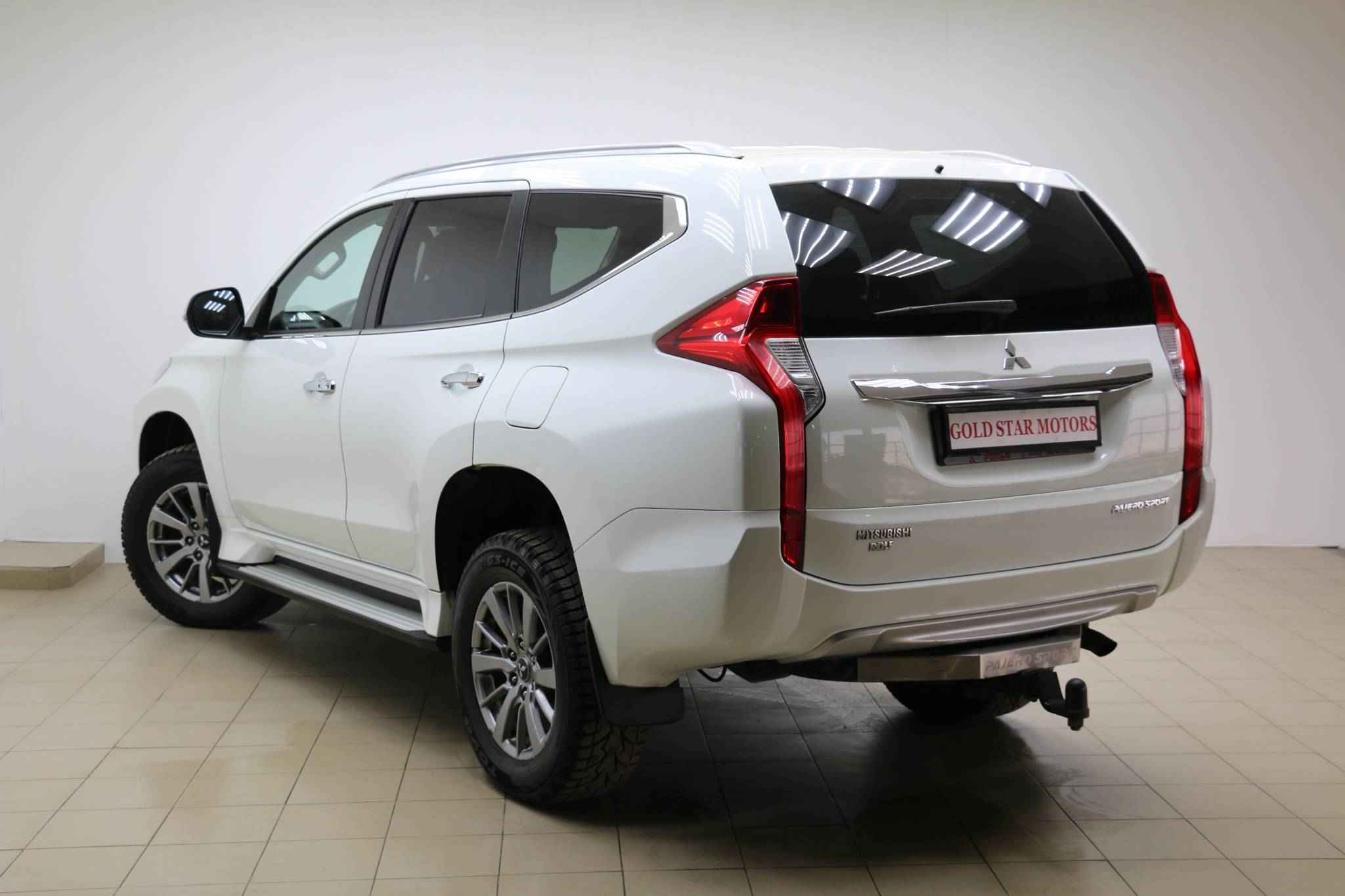 Mitsubishi Pajero Sport, III