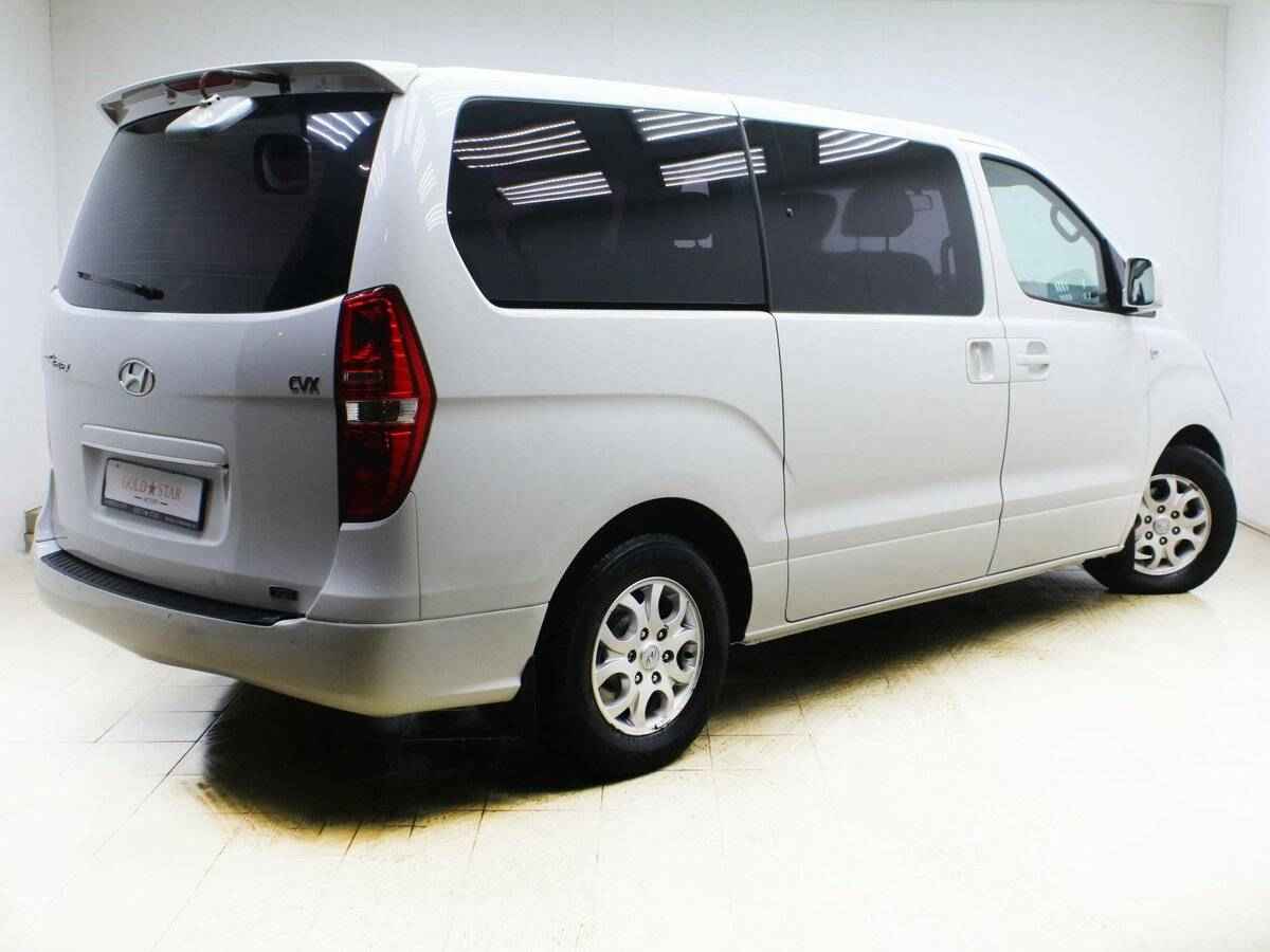 Hyundai Grand Starex, I