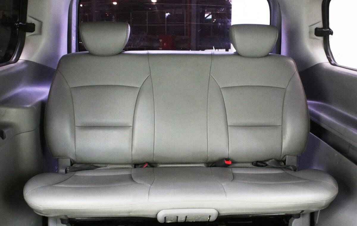 Hyundai Grand Starex, I