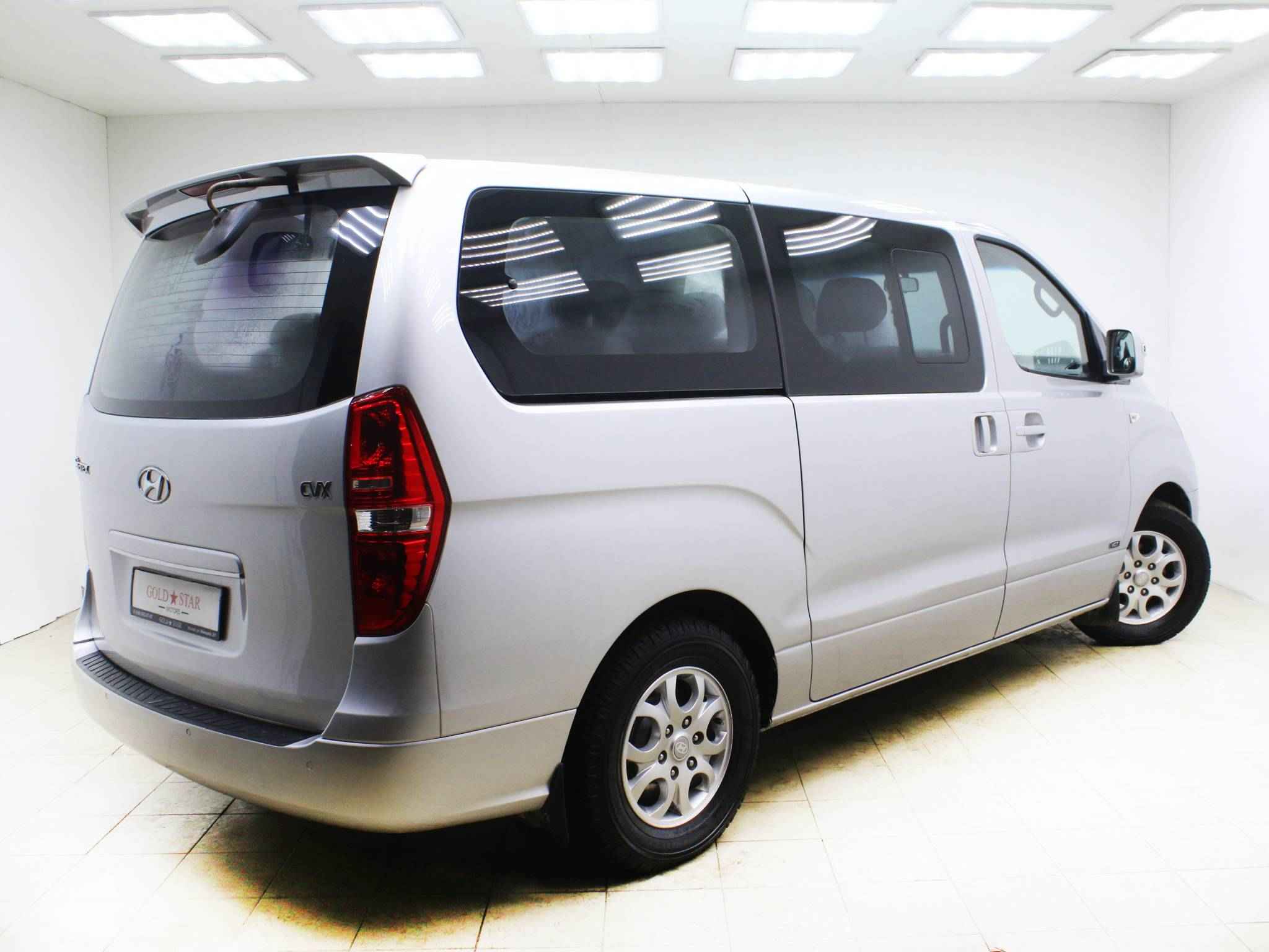 Hyundai Grand Starex, I