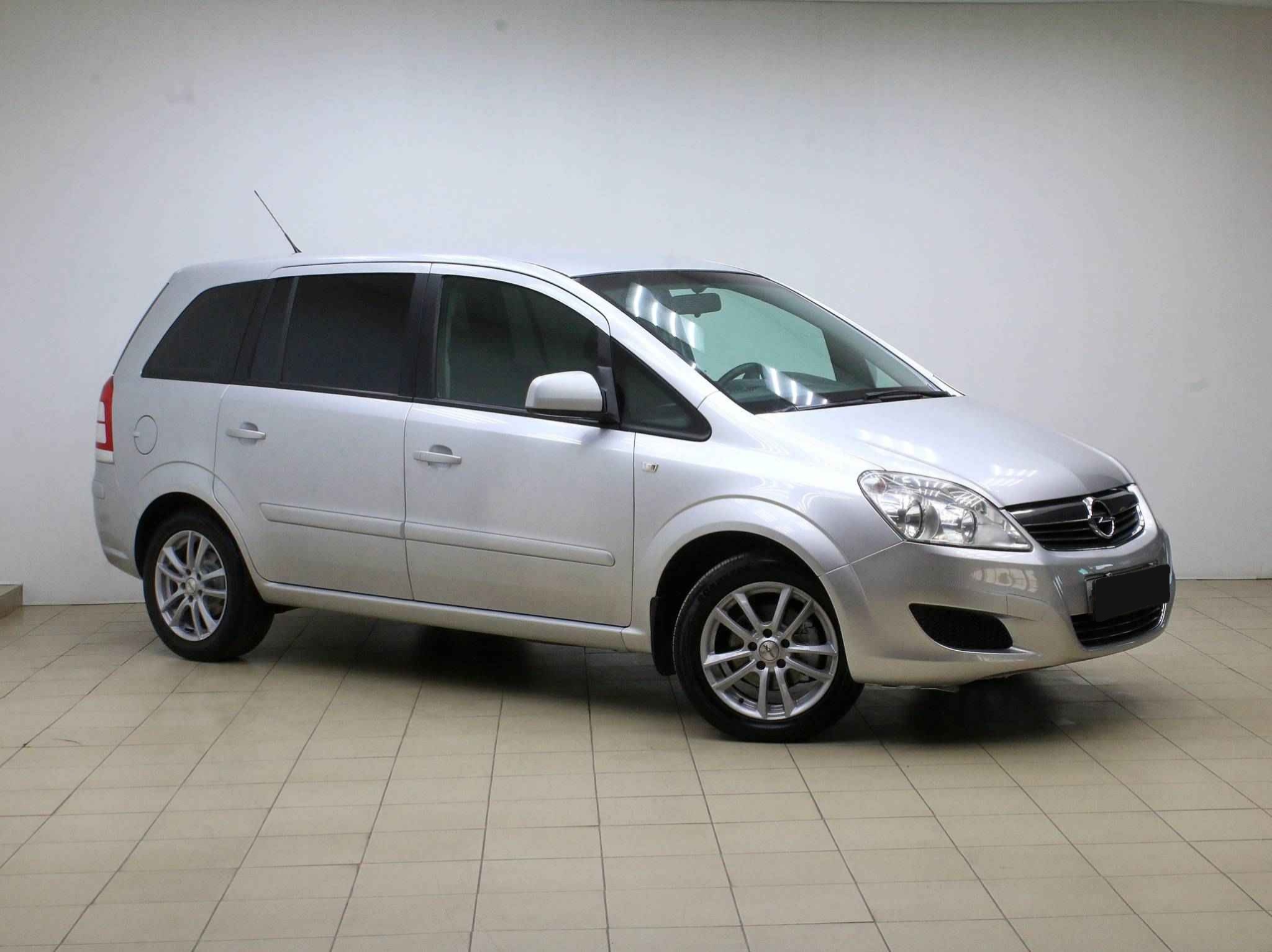 Opel Zafira, B Рестайлинг