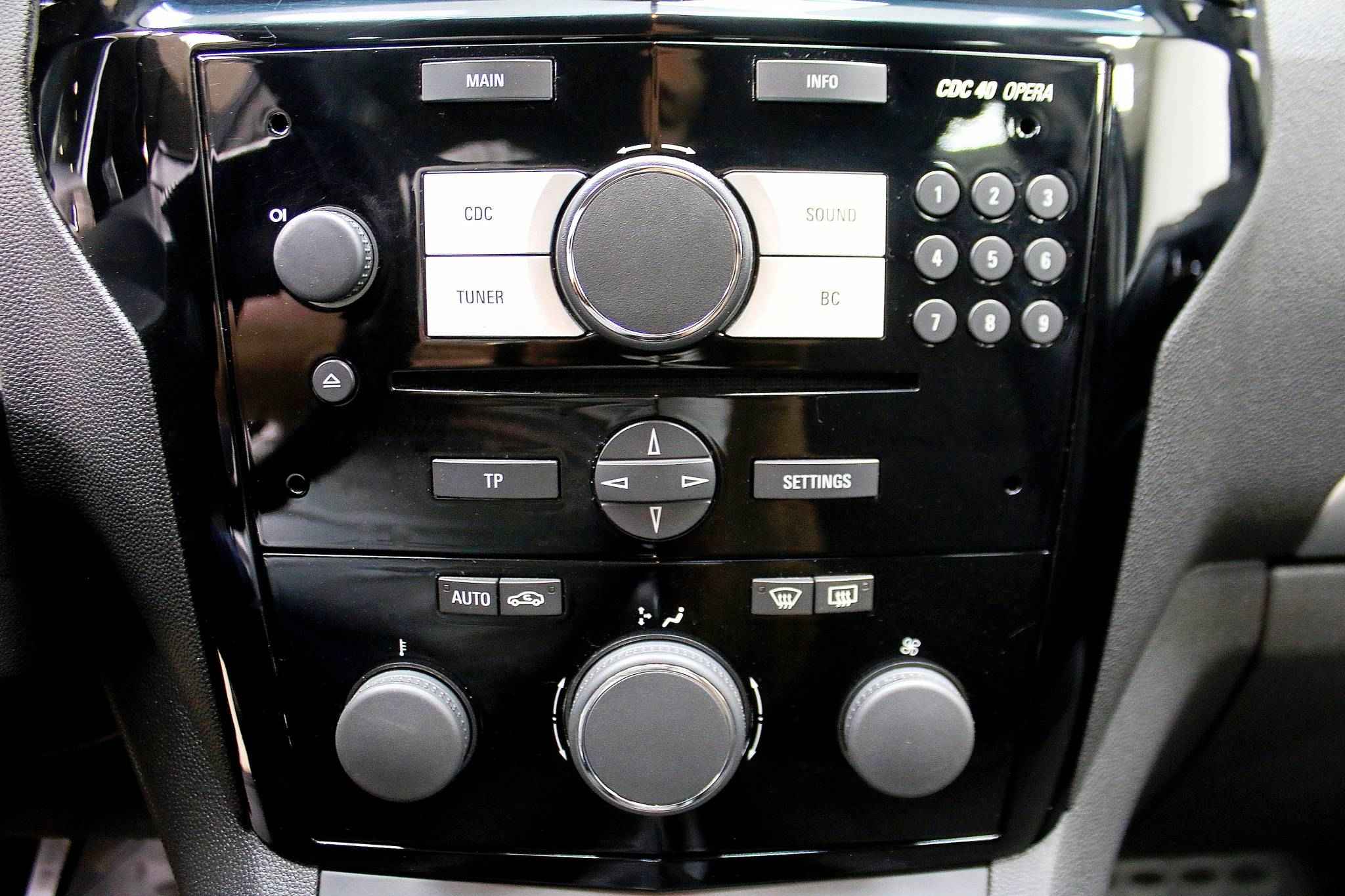 Opel Zafira, B Рестайлинг