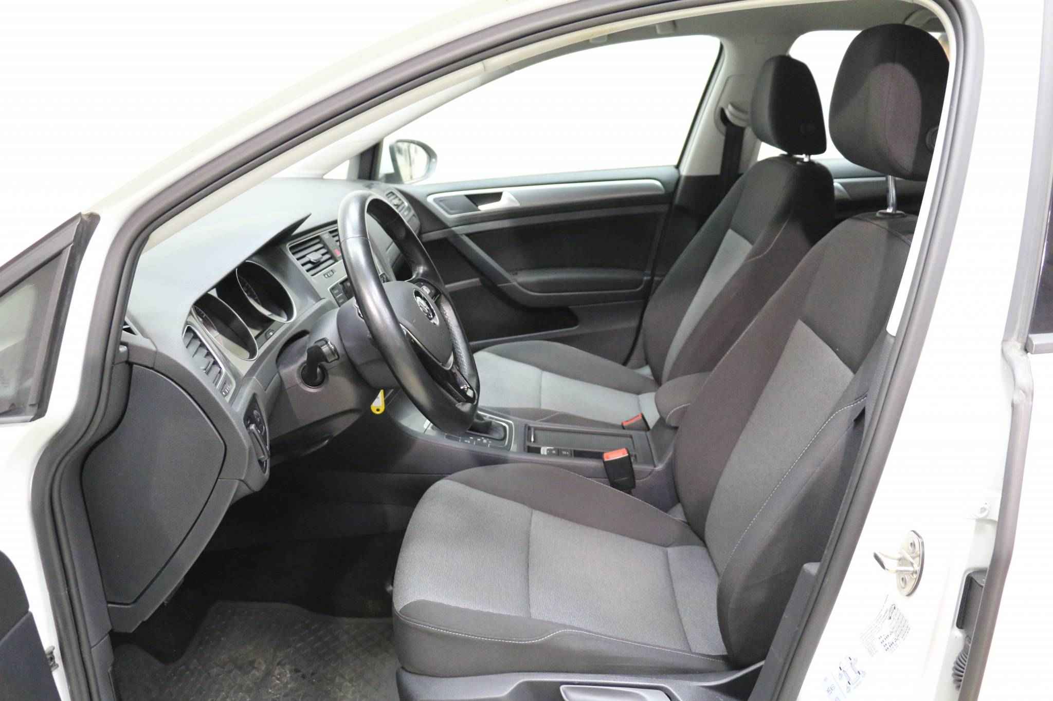 Volkswagen Golf, VII