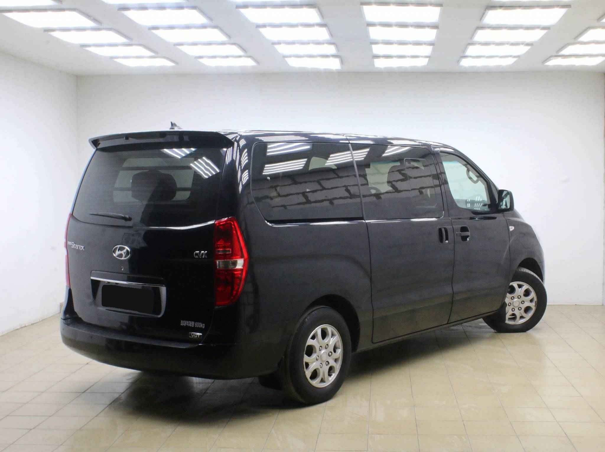Hyundai Grand Starex, I