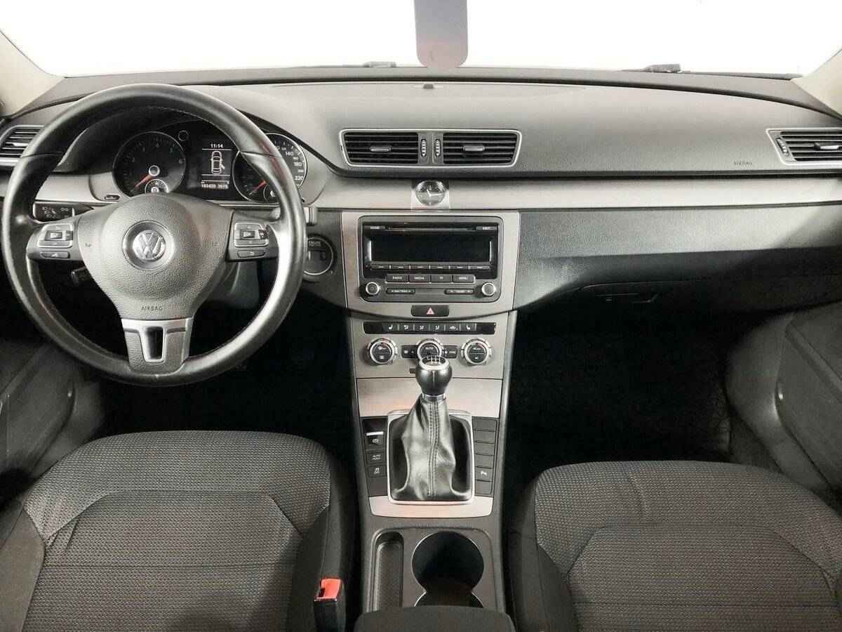 Volkswagen Passat, B7