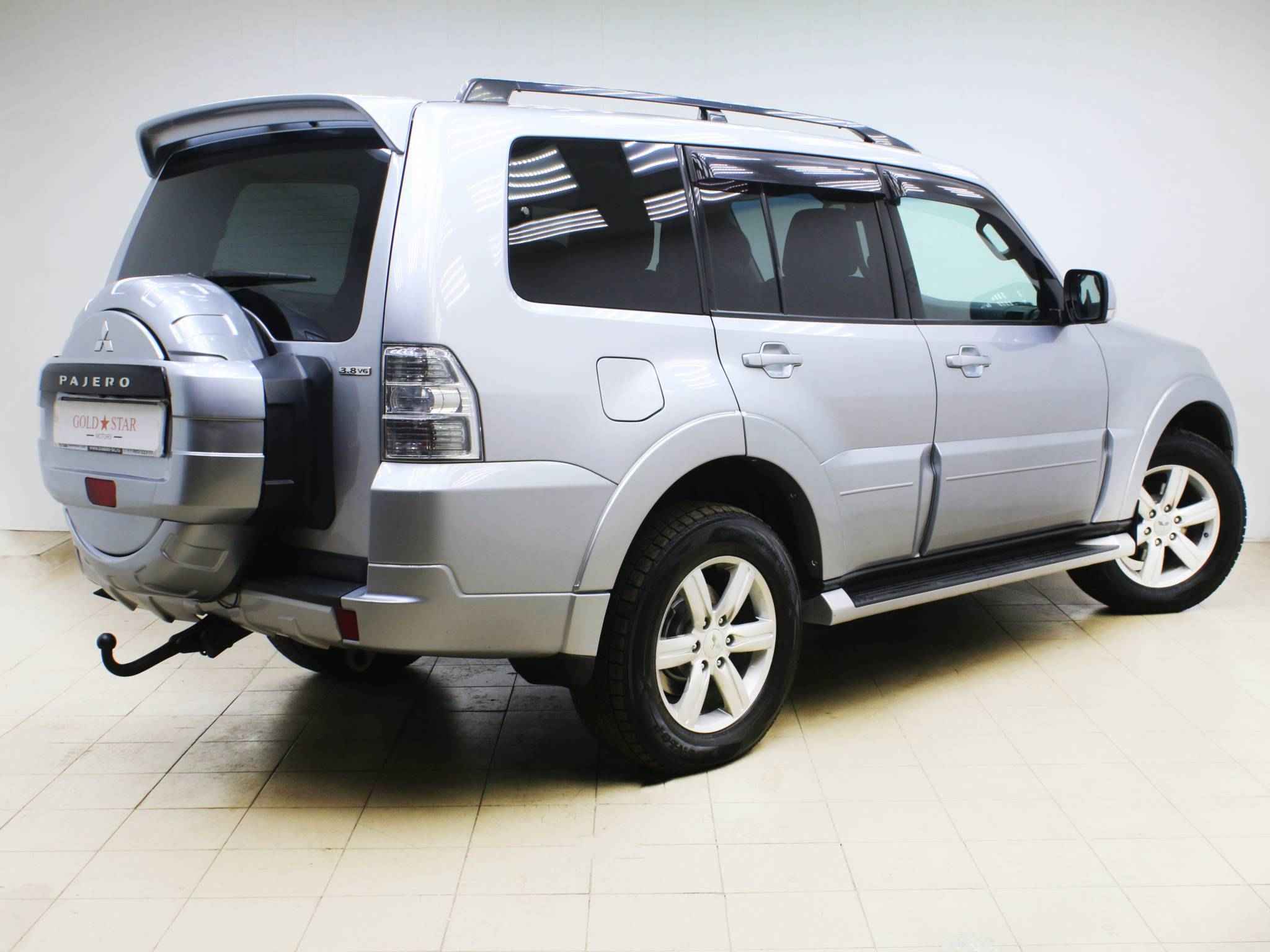 Mitsubishi Pajero, IV Рестайлинг 1