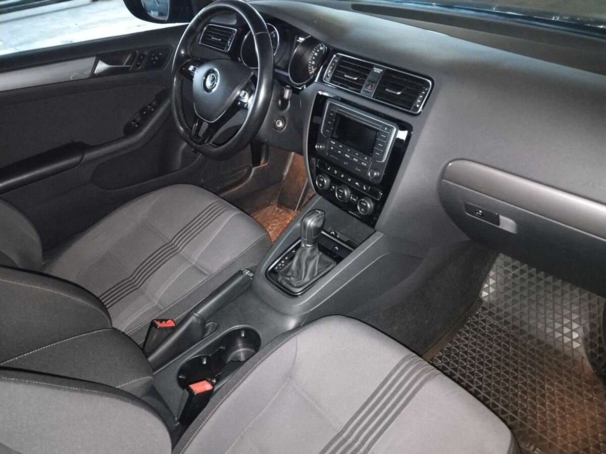 Volkswagen Jetta, 2016