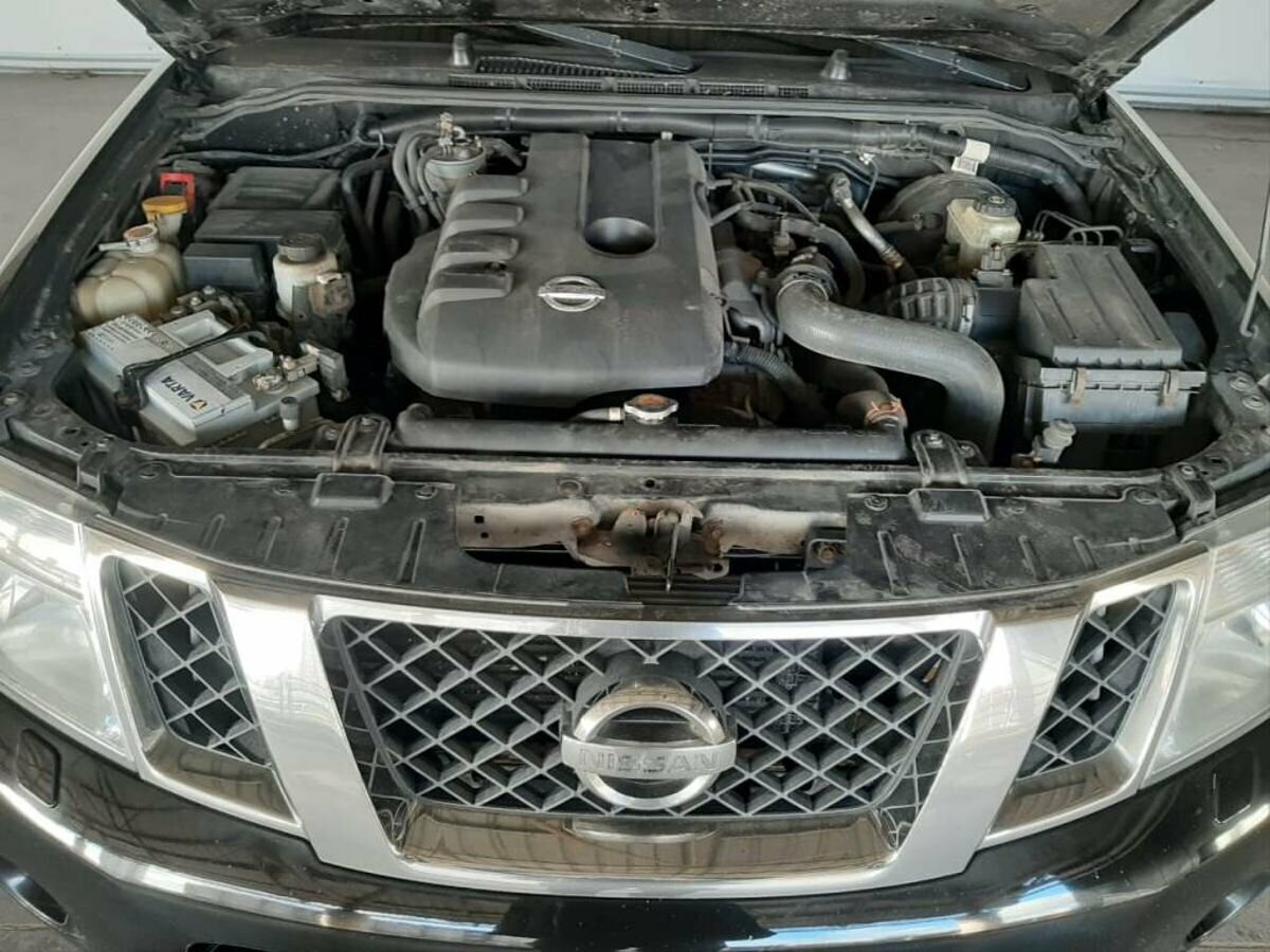 Nissan Pathfinder, 2011