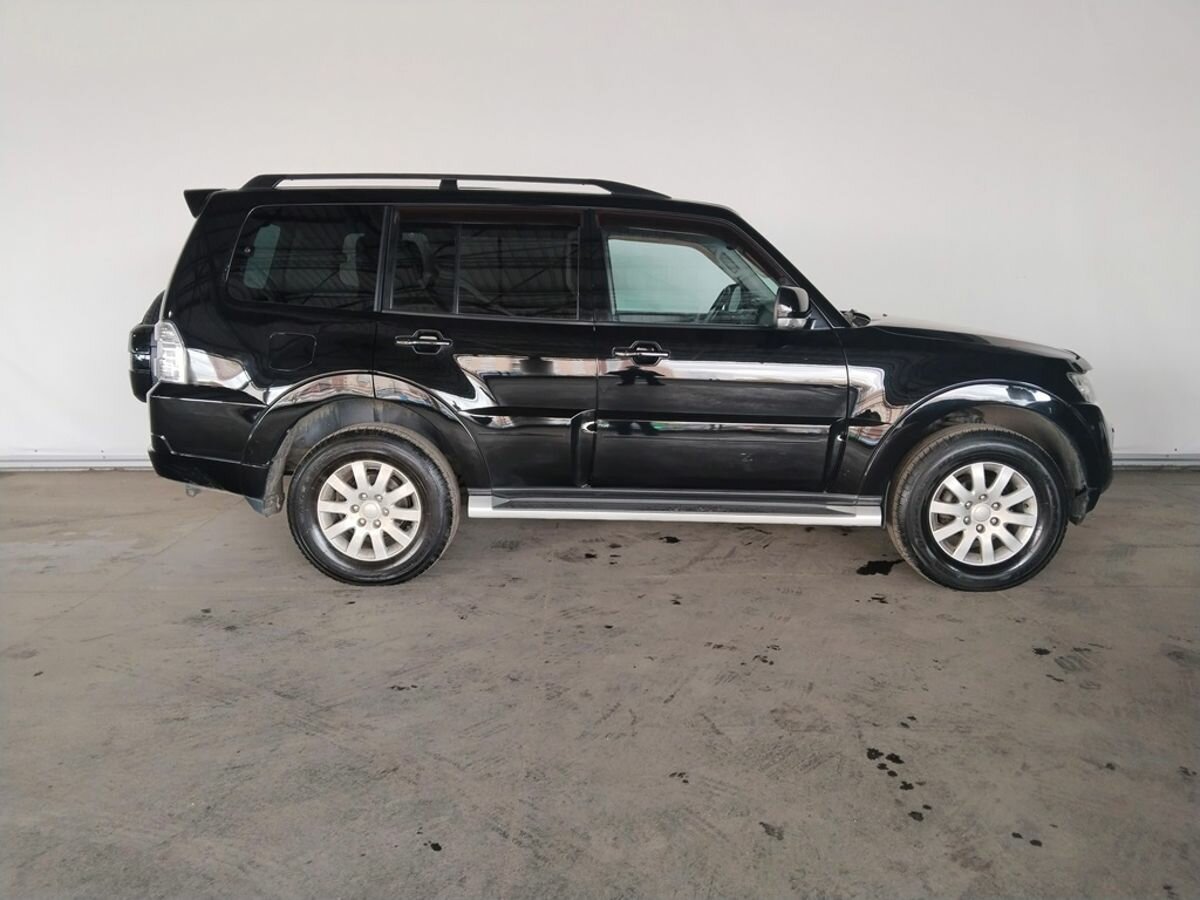 Mitsubishi Pajero, 2012