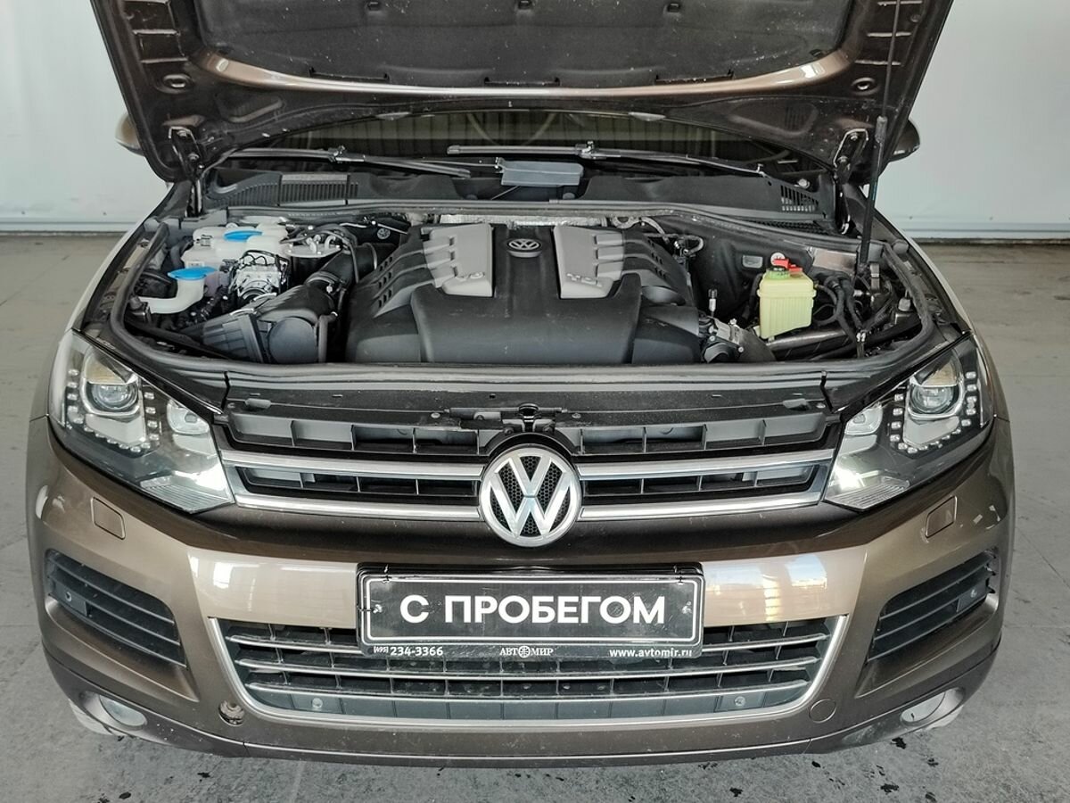 Volkswagen Touareg, 2013