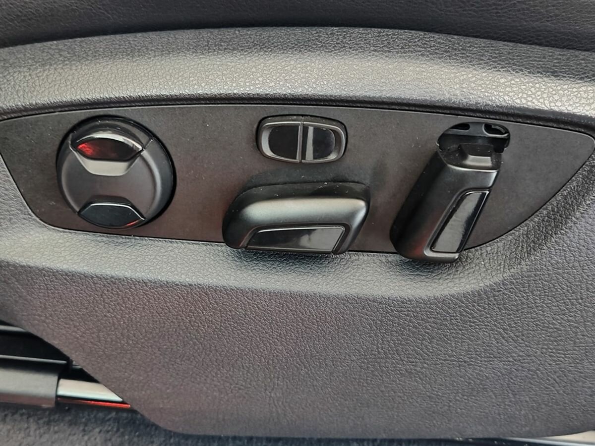 Volkswagen Touareg, 2013